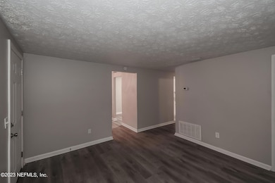 003-photo-living-room-9963939