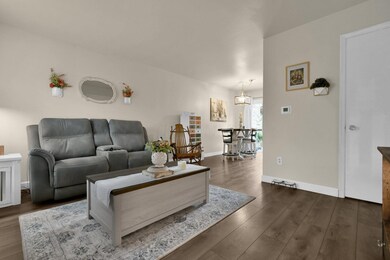 5-web-or-mls-2390-hardesty-dr-s