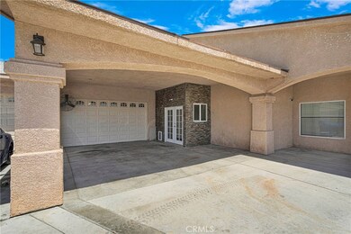 16192 Molino Dr, Victorville, CA 92395 - photo 3