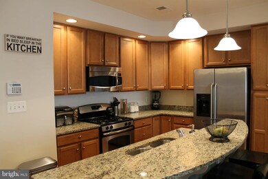 2521 Eastbourne Dr unit 247, Woodbridge, VA 22191 - photo 3