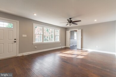 1 Center St, Saint Georges, DE 19733 - photo 3