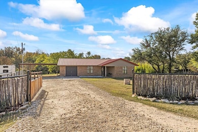 208 Walden Rd, Weatherford, TX 76087 - photo 2