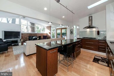 7526 Elba Rd, Alexandria, VA 22306 - photo 5