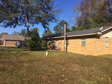 1401 Louisiana Ave, Tylertown, MS 39667 - photo 3