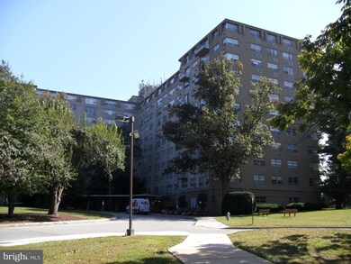 Radnor House unit 415, Bryn Mawr, PA 19010 - photo 2