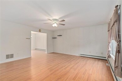 5167 Grant Ave, Whitehall, PA 18052 - photo 4