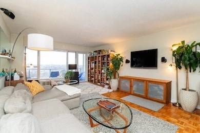 Jamaicaway Tower and Townhouses unit 282, Jamaica Plain, MA 02130 - photo 2