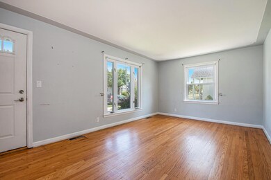 944 Beechwood St NE, Grand Rapids, MI 49505 - photo 3