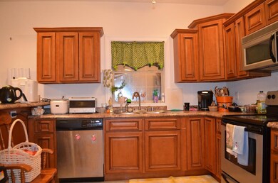 417 Cresthill Dr, Harrodsburg, KY 40330 - photo 7