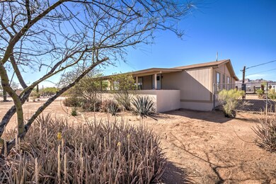 834 W Foothill St-7