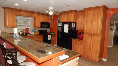 6121 Massey Rd, Zephyrhills, FL 33542 - photo 7