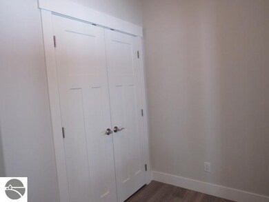 front entry closit