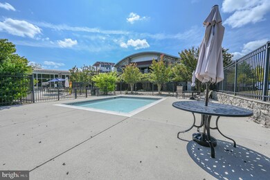 2374 Merseyside Dr, Woodbridge, VA 22191 - photo 7