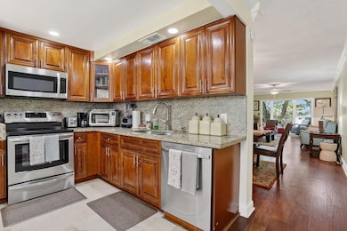 2403 Antigua Cir unit B2, Coconut Creek, FL 33066 - photo 2