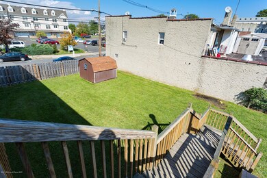 28 E Front St unit Upstairs, Keyport, NJ 07735 - photo 4