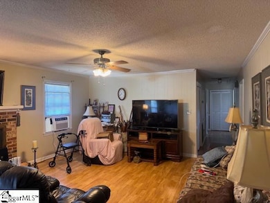 117 Hendrix Dr, Boiling Springs, SC 29316 - photo 3