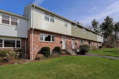 4 Hemlock Cir, Millis, MA 02054 - photo 3