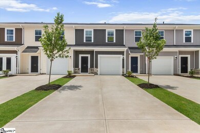 136 Randwick Ln, Greer, SC 29651 - photo 3