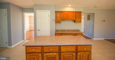 19524 Portsmouth Dr, Hagerstown, MD 21742 - photo 6