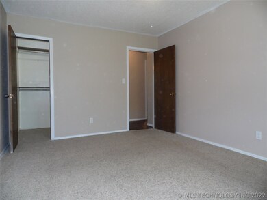 500 N Oklahoma Ave, Haskell, OK 74436 - photo 6