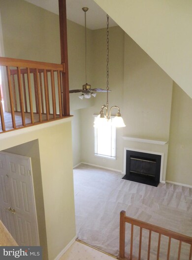 7019 Polins Ct, Alexandria, VA 22306 - photo 6