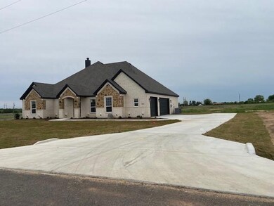 2008 Donna Ct, Azle, TX 76020 - photo 2