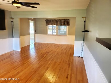 9 Bedford Ct, Toms River, NJ 08757 - photo 7