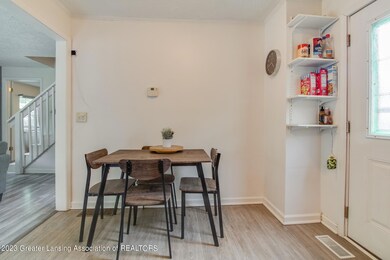 2600 Maplewood Ave, Lansing, MI 48910 - photo 6