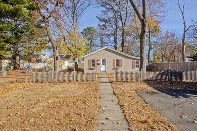 53 Champlain Ave, Indian Orchard, MA 01151 - photo 2