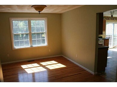 621 Logee St, Woonsocket, RI 02895 - photo 7