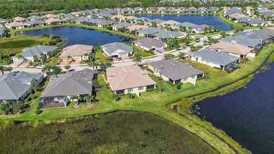 11231 SW Winding Lakes Cir, Port Saint Lucie, FL 34987 - photo 3