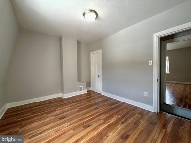 531 N 8th St, Reading, PA 19601 - photo 7