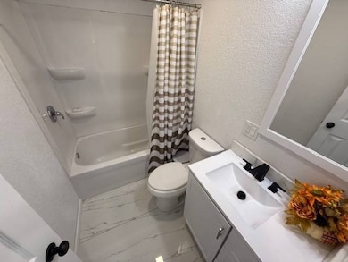 1012 Lafayette St, Beardstown, IL 62618 - photo 7