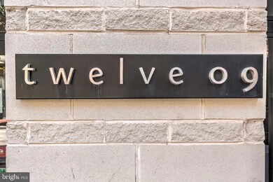 Twelve 09 unit 413, Baltimore, MD 21201 - photo 2
