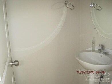 unlisted-address, Redmond, OR 97756 - photo 6