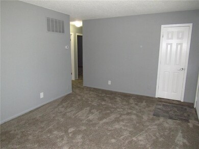 3515 E 69th St, Kansas City, MO 64132 - photo 7