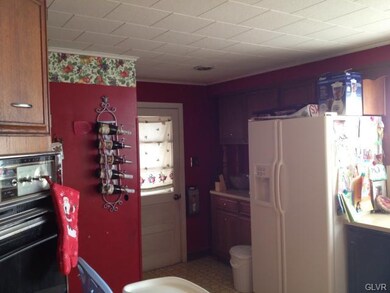 715 E Susquehanna St, Allentown, PA 18103 - photo 6