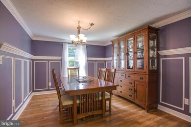 9803 Summerday Dr, Burke, VA 22015 - photo 6