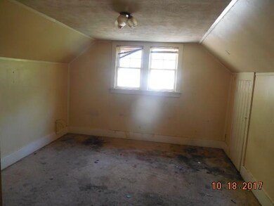 338 N 16th Ave, Beech Grove, IN 46107 - photo 5