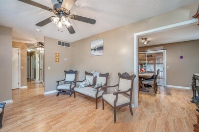 Or Formal Dining