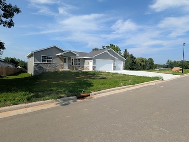 1931 Southland Ln, New London, WI 54961 - photo 3