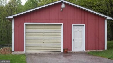 1918 E Deep Run Rd, Manchester, MD 21102 - photo 4