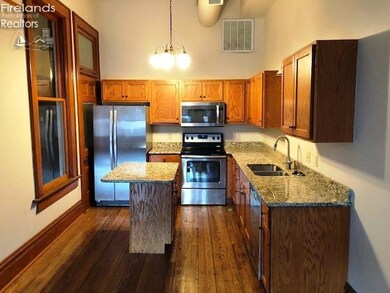 323 S Main St unit 203, Findlay, OH 45840 - photo 3