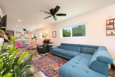 Entry/Living