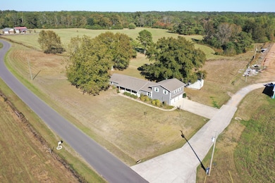 148 Johnny Watkins Rd, Laurel, MS 39443 - photo 4