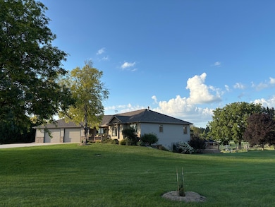 53030 254th Ave, Plainview, MN 55964 - photo 4