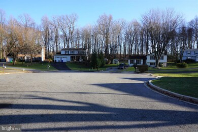 8017 Nicky Ct, Laurel, MD 20723 - photo 4