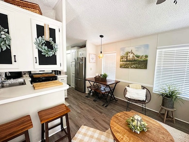 25501 Trost Blvd unit 6 15, Bonita Springs, FL 34135 - photo 4