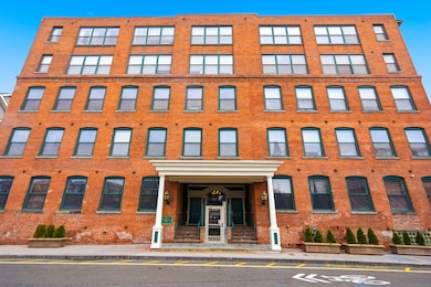 145 Canal St unit 2, Shelton, CT 06484 - photo 3