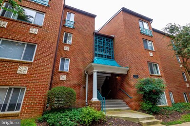 11833 Shire Ct unit 32C, Reston, VA 20191 - photo 2